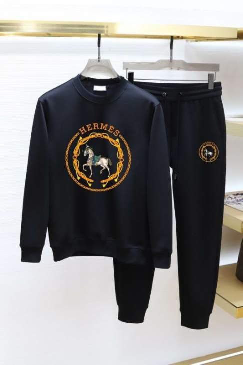 Picture of Hermes Sweater Suits _SKUHermesM-5XLkdtr10840484